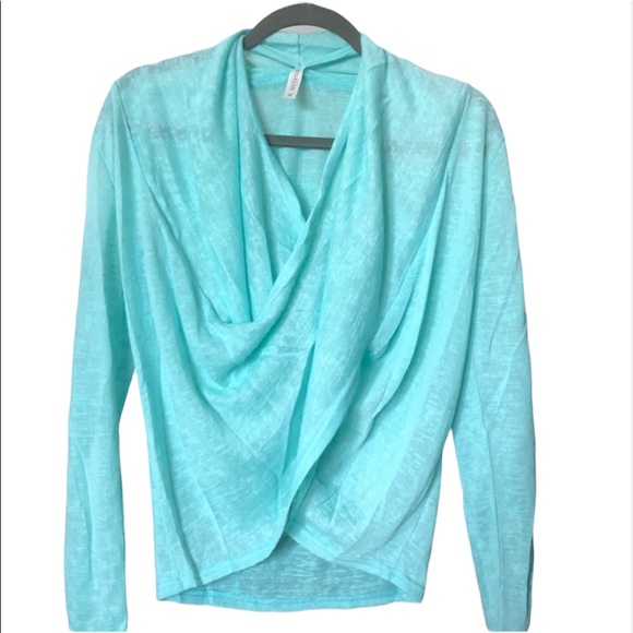 Hua Lan Tops - 2/$10Hua Lan Mint Green Cowl Neck Long Sleeve Lightweight Soft & Cozy Top Size M